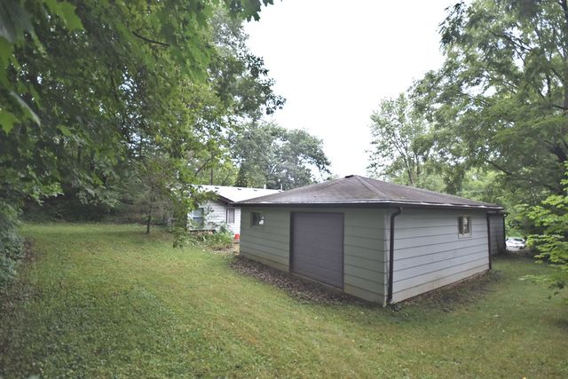 34W615 Illinois Street, St. Charles, IL 60174