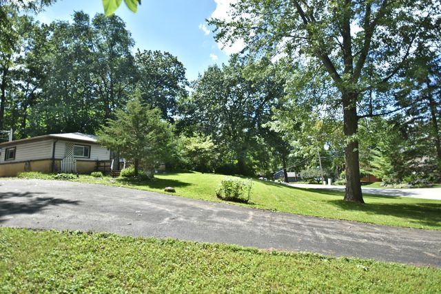 34W615 Illinois Street, St. Charles, IL 60174