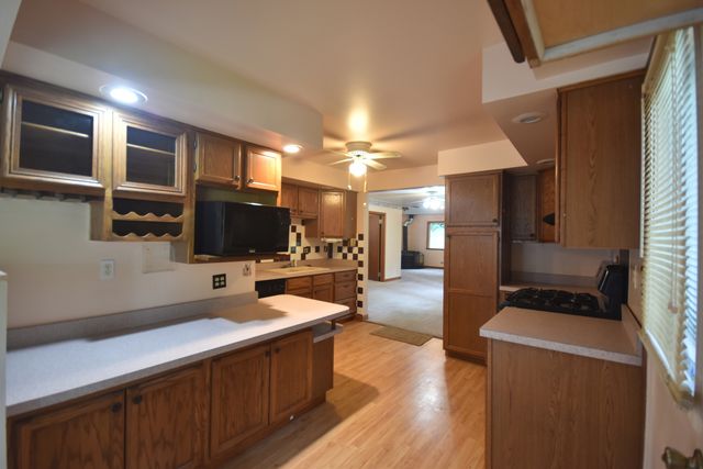 34W615 Illinois Street, St. Charles, IL 60174