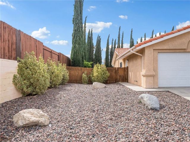 12298 Woodview, Victorville, CA 92392