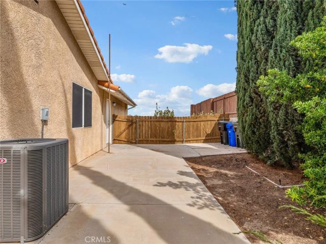 12298 Woodview, Victorville, CA 92392