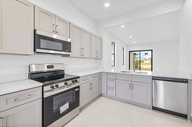 4333 NW 33rd LN, Cape Coral, FL 33993