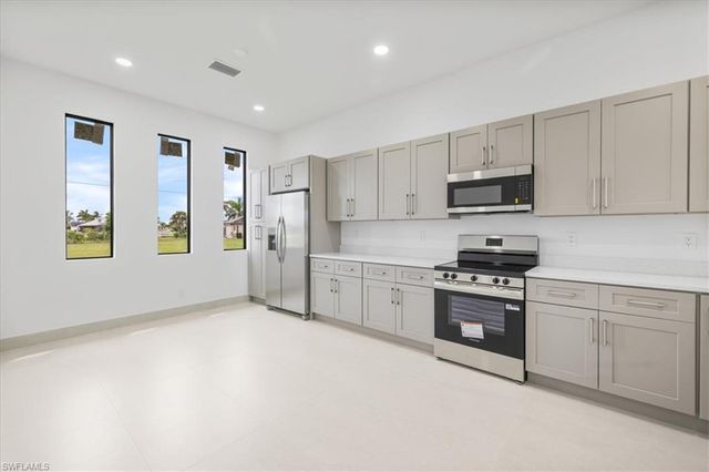 4333 NW 33rd LN, Cape Coral, FL 33993