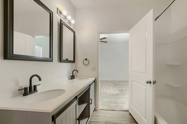 7001 Tonka LN, Austin, TX 78744