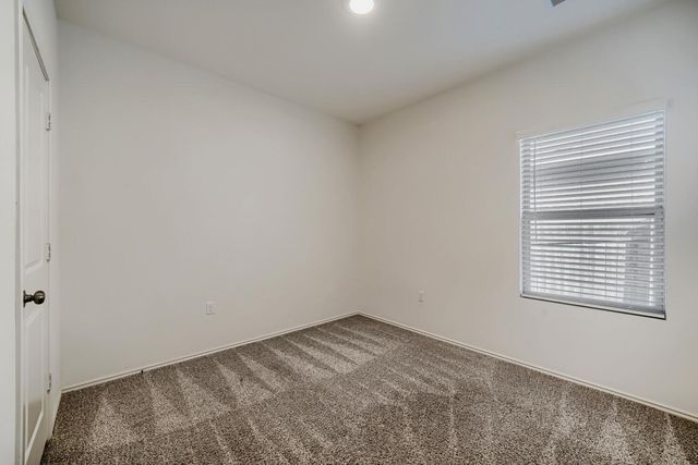 7001 Tonka LN, Austin, TX 78744