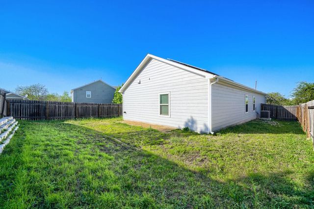 7001 Tonka LN, Austin, TX 78744