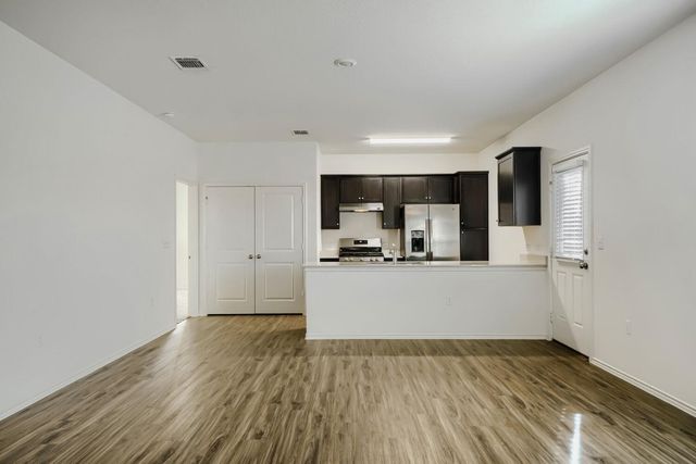 7001 Tonka LN, Austin, TX 78744