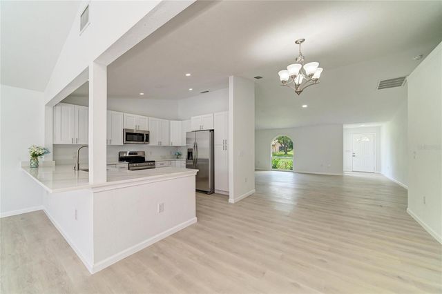 6221 99TH STREET E, Bradenton, FL 34202