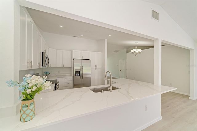 6221 99TH STREET E, Bradenton, FL 34202