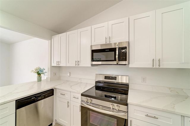 6221 99TH STREET E, Bradenton, FL 34202