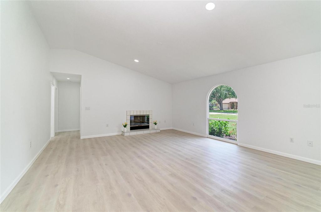 Image 14 of property listing at 6221 99TH STREET E, Bradenton, FL 34202