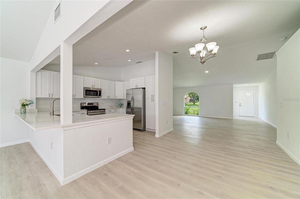 Image 20 of property listing at 6221 99TH STREET E, Bradenton, FL 34202