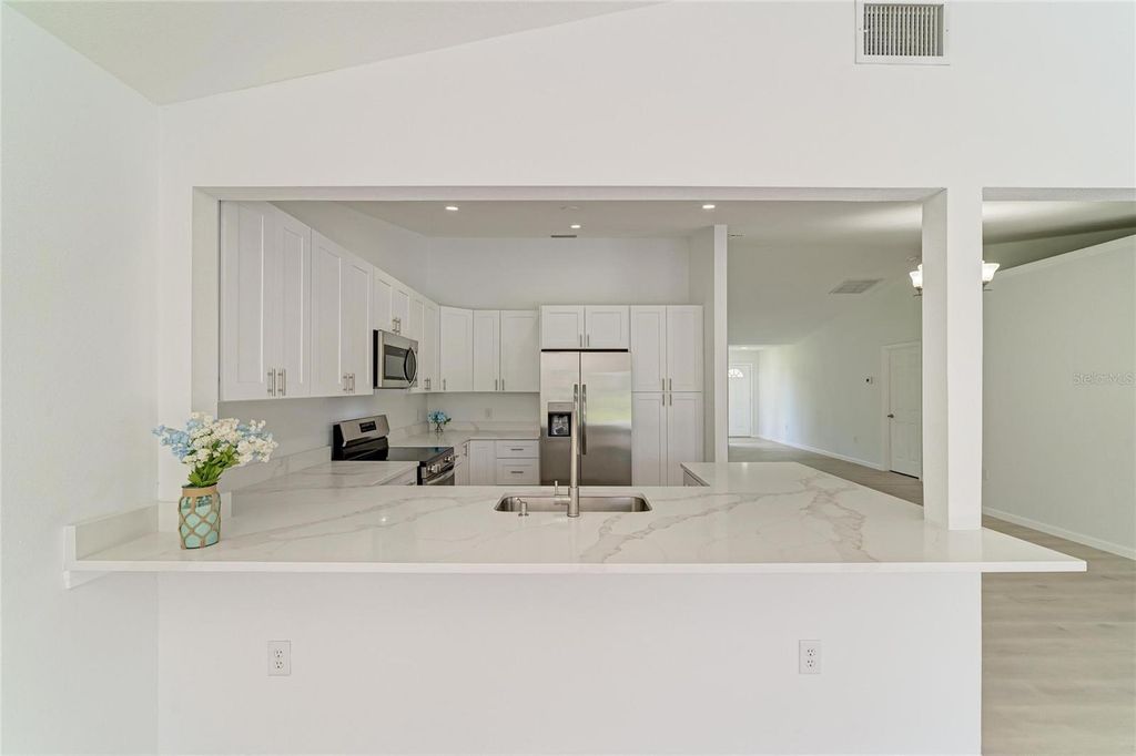 Image 25 of property listing at 6221 99TH STREET E, Bradenton, FL 34202