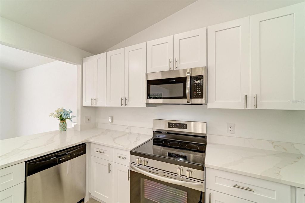 Image 29 of property listing at 6221 99TH STREET E, Bradenton, FL 34202