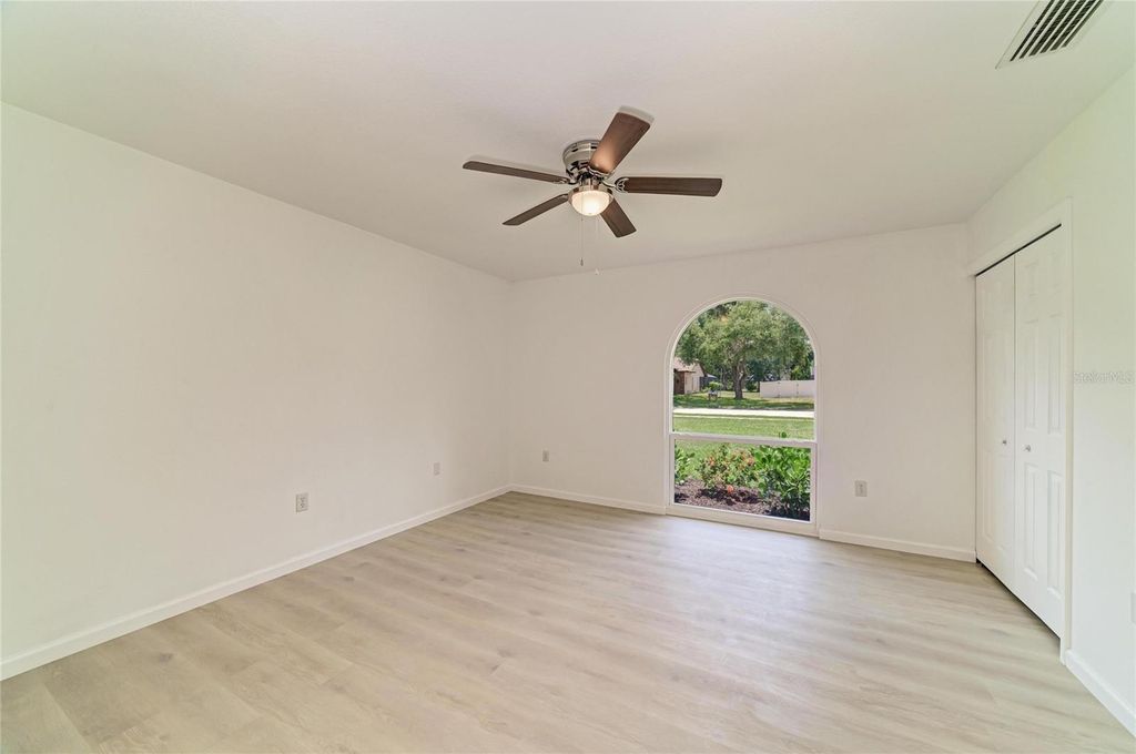 Image 44 of property listing at 6221 99TH STREET E, Bradenton, FL 34202