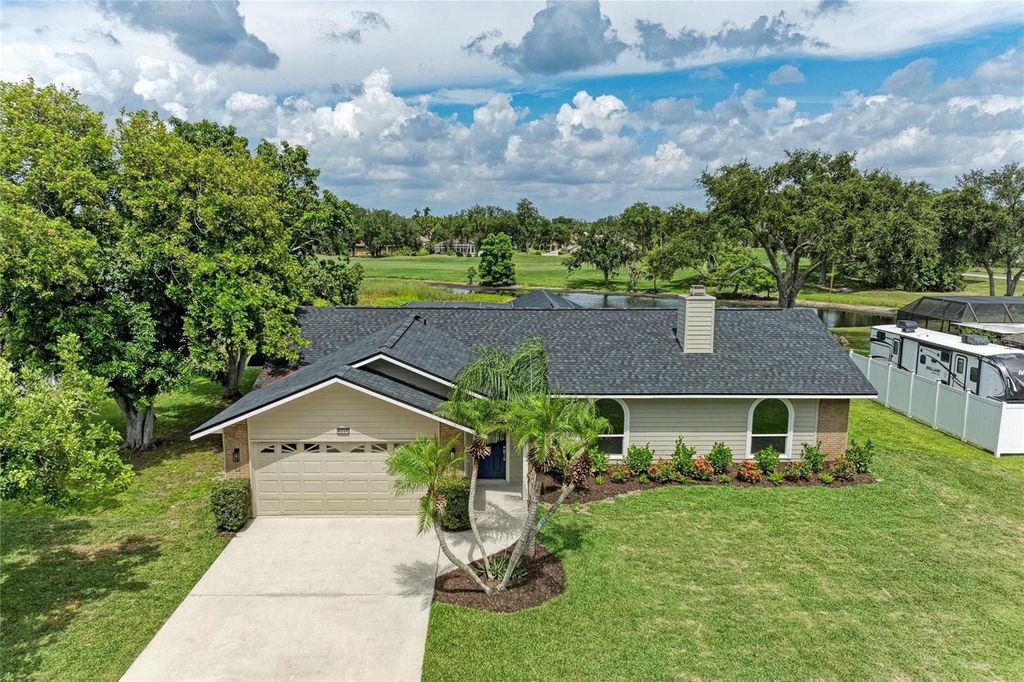 Image 6 of property listing at 6221 99TH STREET E, Bradenton, FL 34202