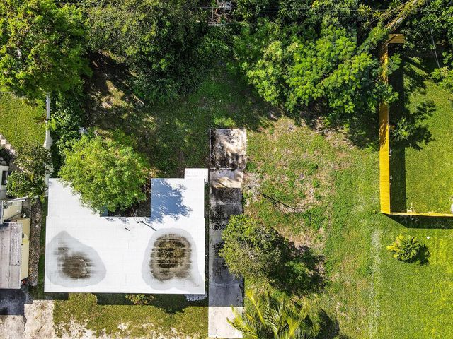 7871 Terrace Road, Lake Worth, FL 33462