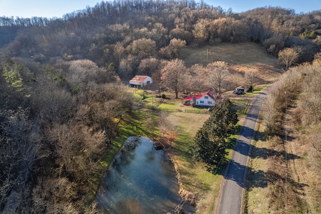 2149 Talley Rd, Belfast, TN 37019