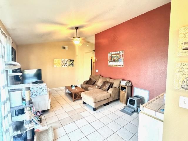 2407 Sarah Circle, Selma, CA 93662