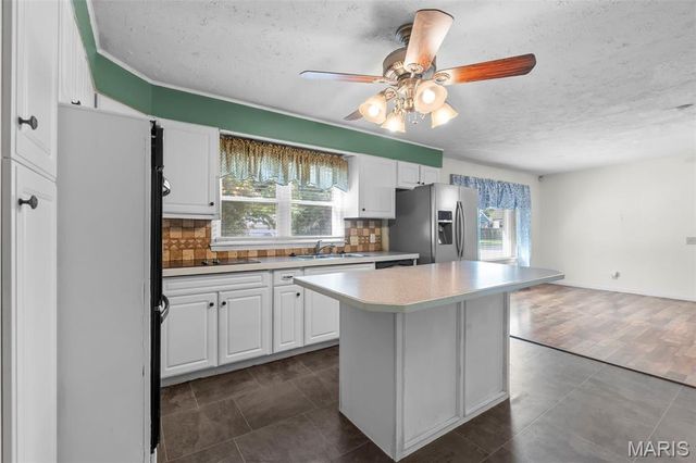 701 Sikes Avenue, Sikeston, MO 63801