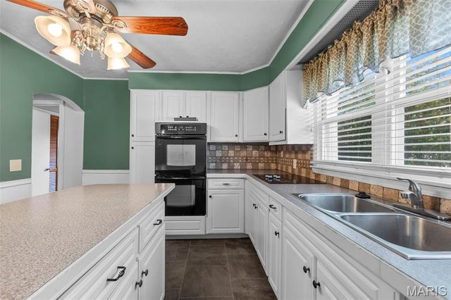 701 Sikes Avenue, Sikeston, MO 63801