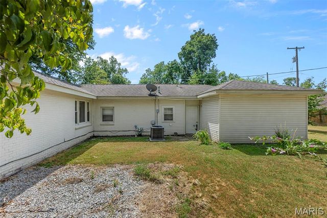 701 Sikes Avenue, Sikeston, MO 63801