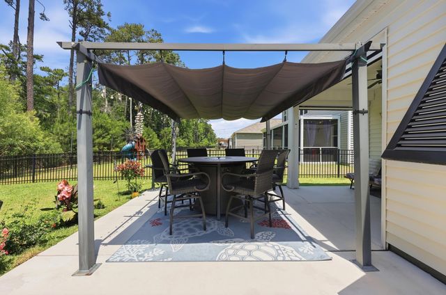 1161 Maxwell Dr., Little River, SC 29566
