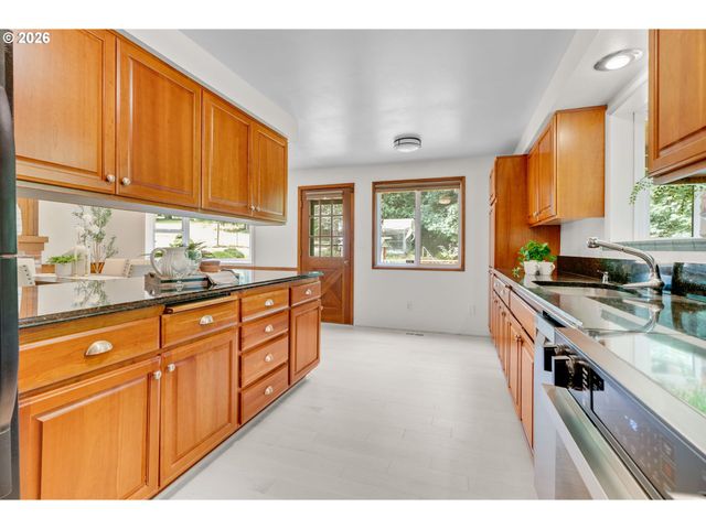 33828 Se Francis Rd, Gresham, OR 97080