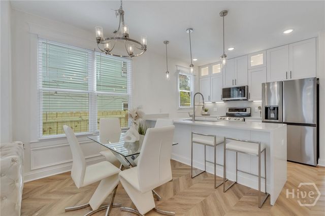 904 E 33rd Street, Savannah, GA 31401
