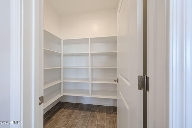 17954 W CREEDANCE Boulevard, Surprise, AZ 85387