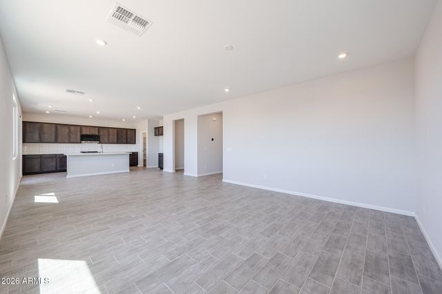 17954 W CREEDANCE Boulevard, Surprise, AZ 85387