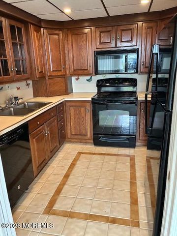 1 Scenic Drive PH 10, Highlands, NJ 07732