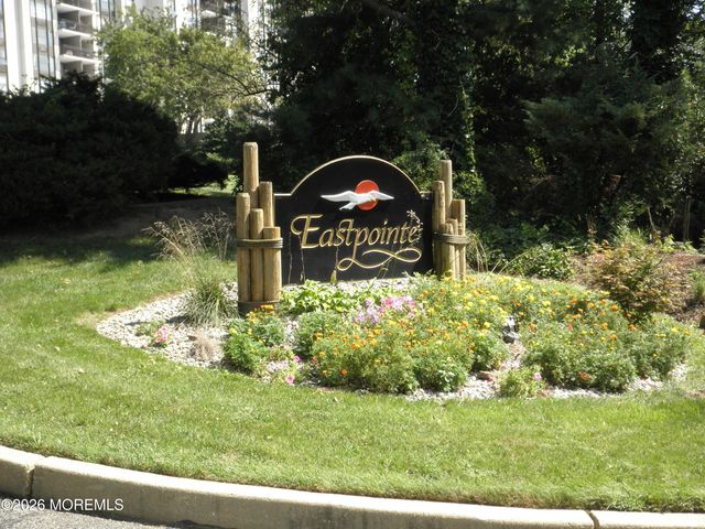 1 Scenic Drive PH 10, Highlands, NJ 07732
