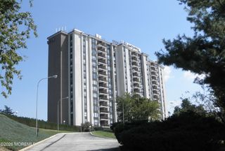 1 Scenic Drive PH 10, Highlands, NJ 07732