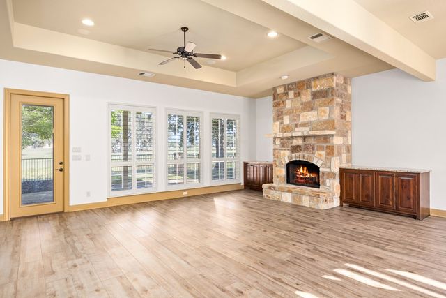 2885 Rock Barn Dr, Kerrville, TX 78028