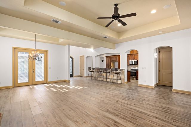 2885 Rock Barn Dr, Kerrville, TX 78028