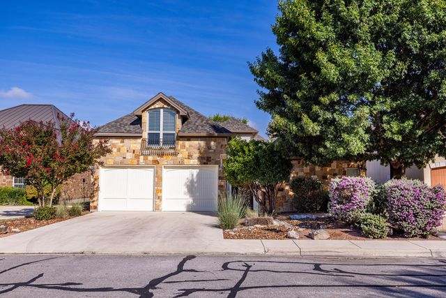 2885 Rock Barn Dr, Kerrville, TX 78028