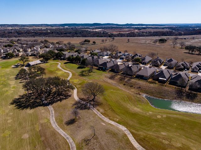 2885 Rock Barn Dr, Kerrville, TX 78028