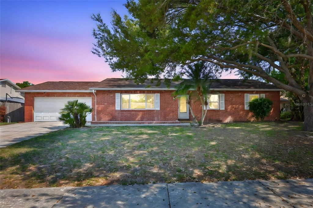 116 MARY KAY COURT, Brandon, FL 33511