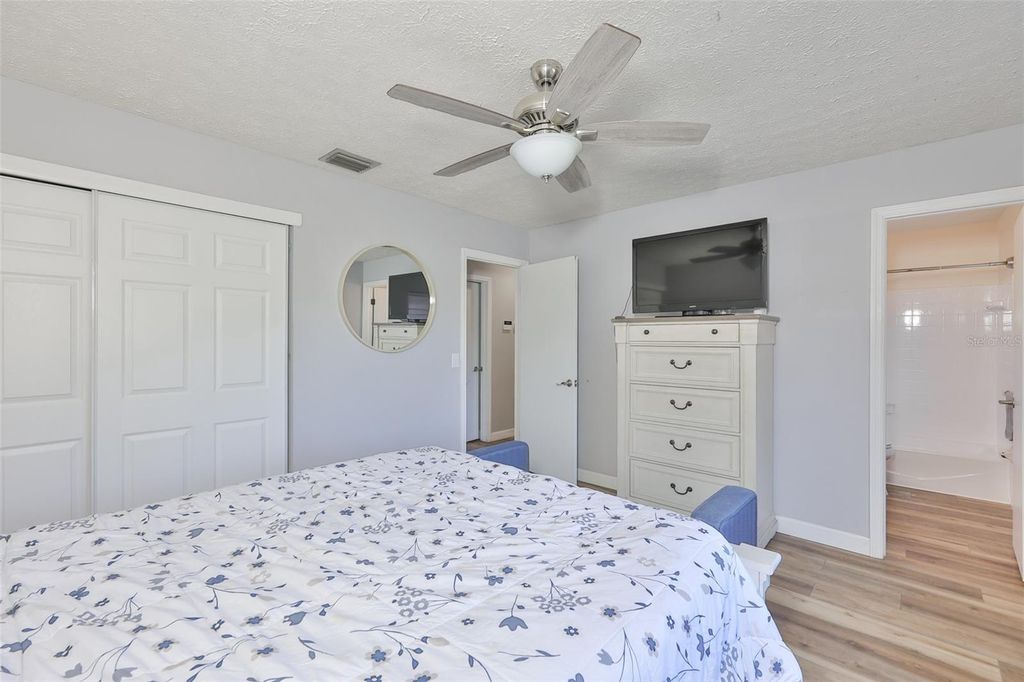 Image 28 of property listing at 116 MARY KAY COURT, Brandon, FL 33511