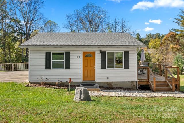 24 Ian River Drive, Asheville, NC 28806