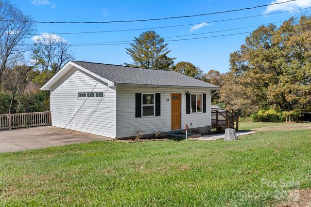 24 Ian River Drive, Asheville, NC 28806