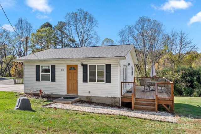24 Ian River Drive, Asheville, NC 28806