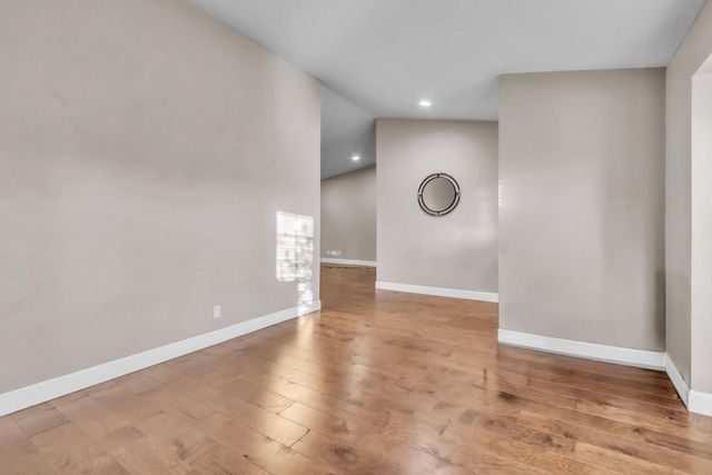 1005 Betsy Ross Dr, Roseville, CA 95747