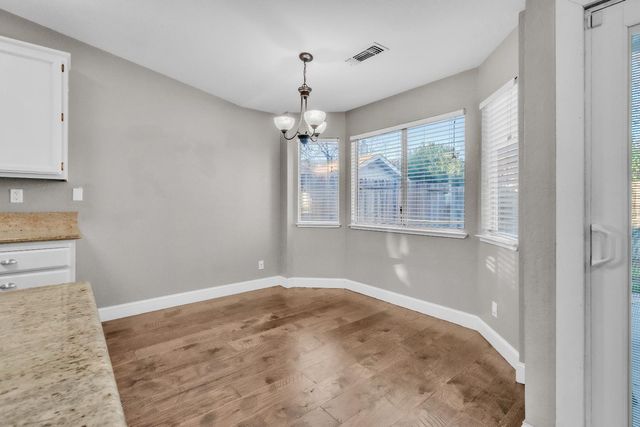 1005 Betsy Ross Dr, Roseville, CA 95747