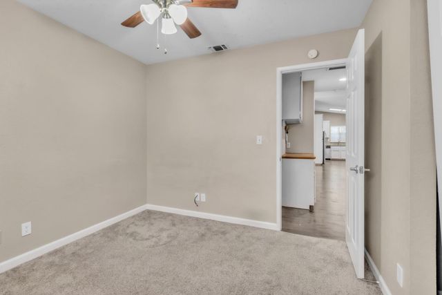 1005 Betsy Ross Dr, Roseville, CA 95747