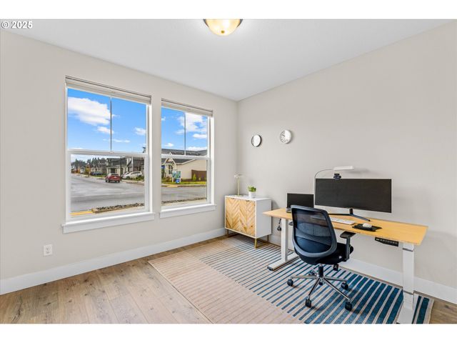 8015 Ne 172ND Ave, Vancouver, WA 98682