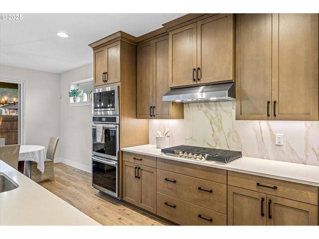 8015 Ne 172ND Ave, Vancouver, WA 98682