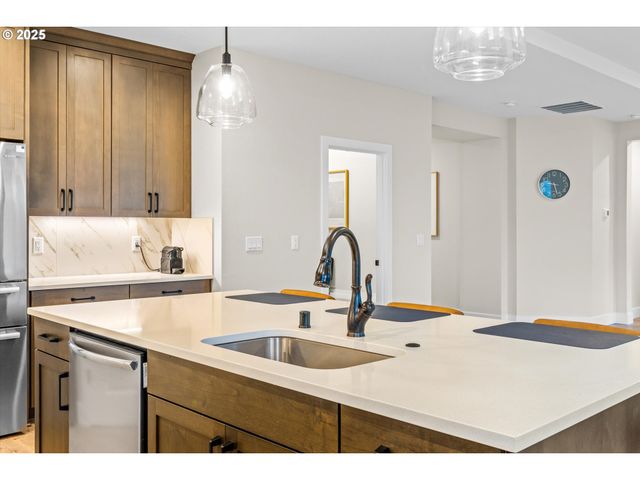 8015 Ne 172ND Ave, Vancouver, WA 98682