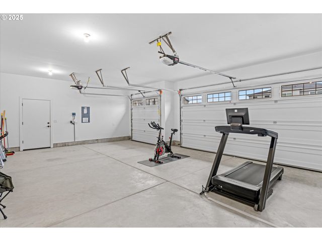 8015 Ne 172ND Ave, Vancouver, WA 98682